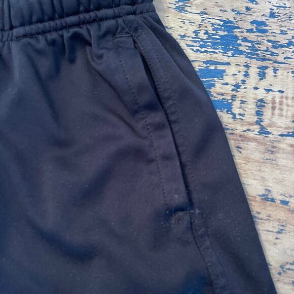 Under Armour Boy's SM Black White Logo Athletic Shorts - Picture 3 of 5